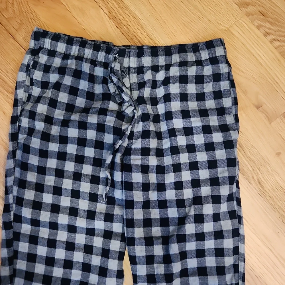 J. Crew Black and Gray Flannel Checkered Pajama Pants Size Large 100 % Cotton